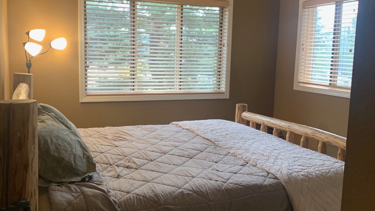 Photo of Bedroom in Columbine Lake