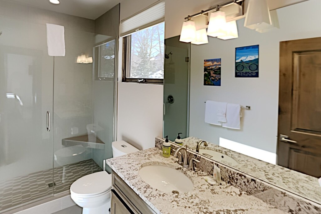 Photo of Bathroom in Wildernest