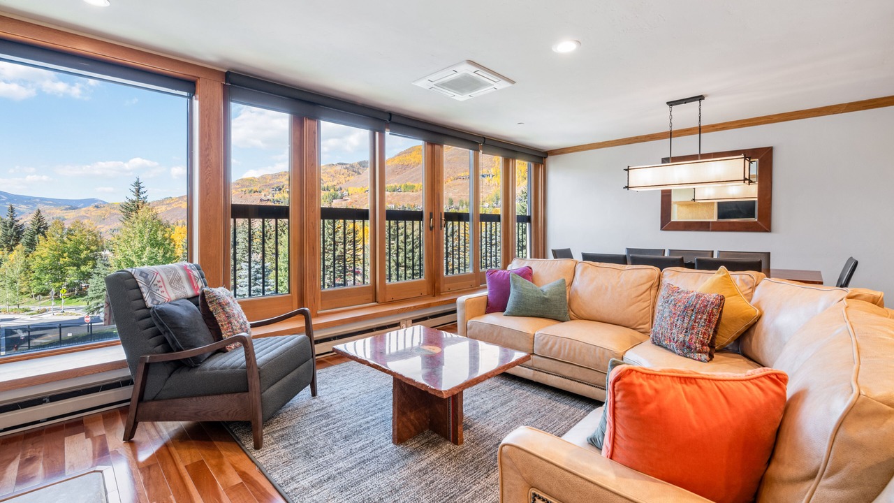 Photo of Livingroom in Vail