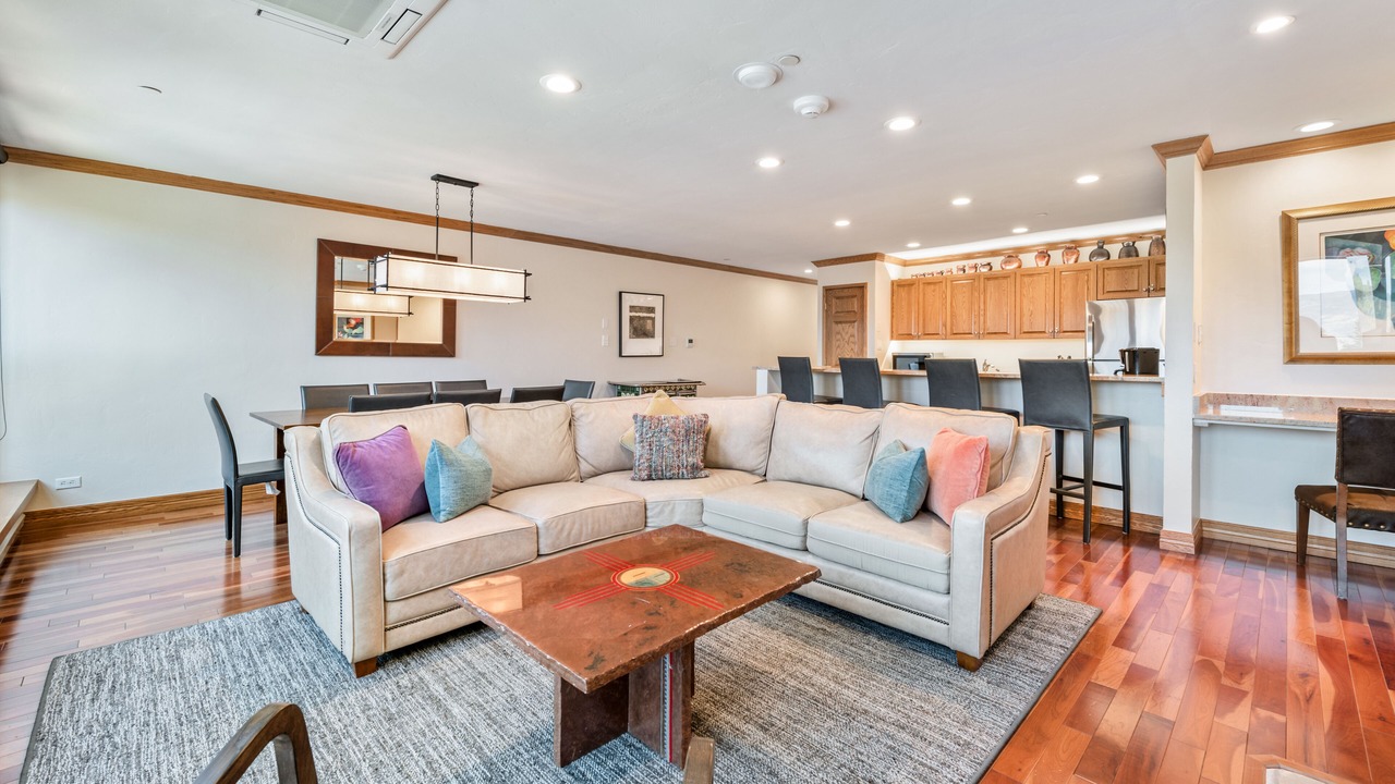 Photo of Livingroom in Vail