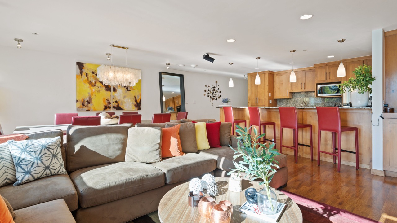 Photo of Livingroom in Vail