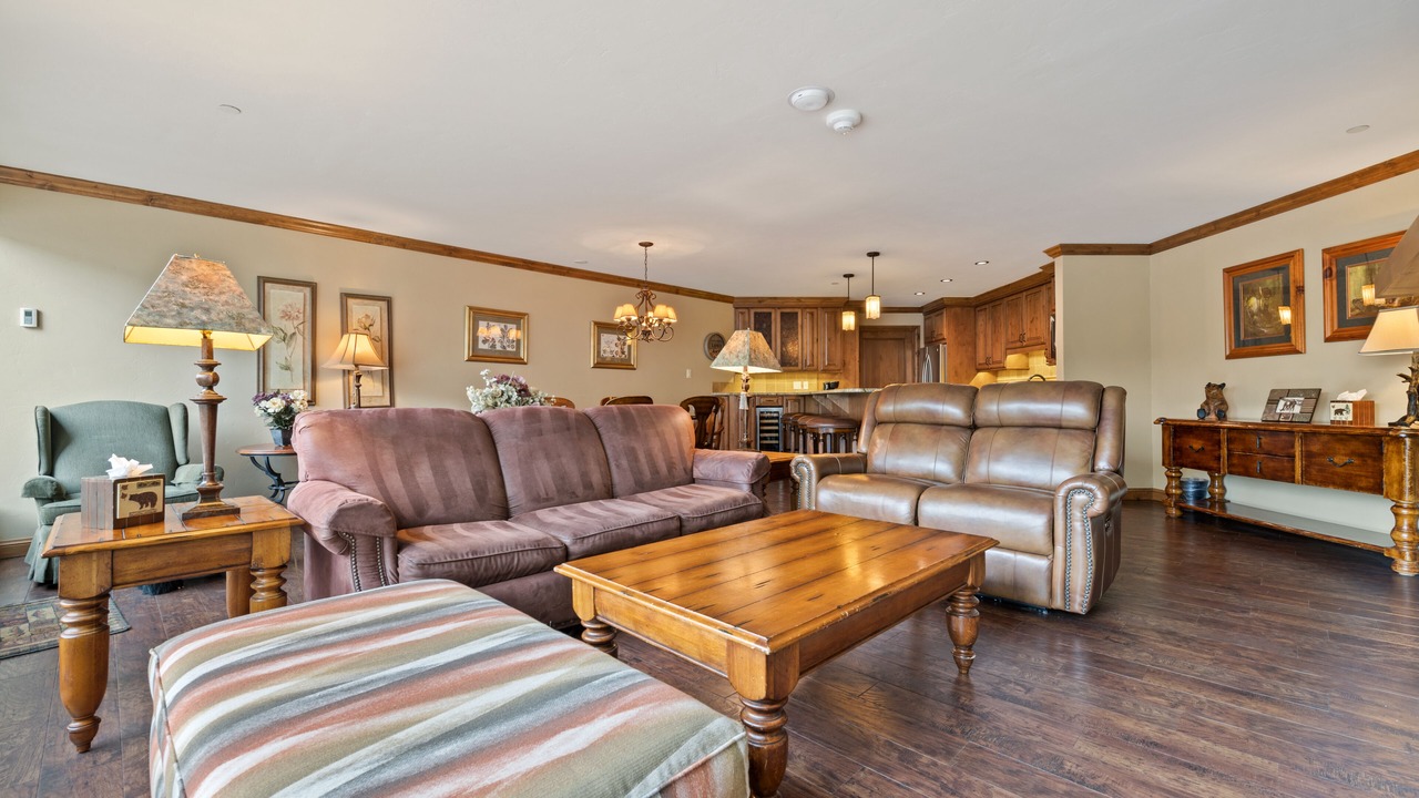 Photo of Livingroom in Vail
