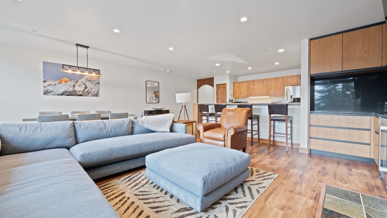 Photo of Livingroom in Vail