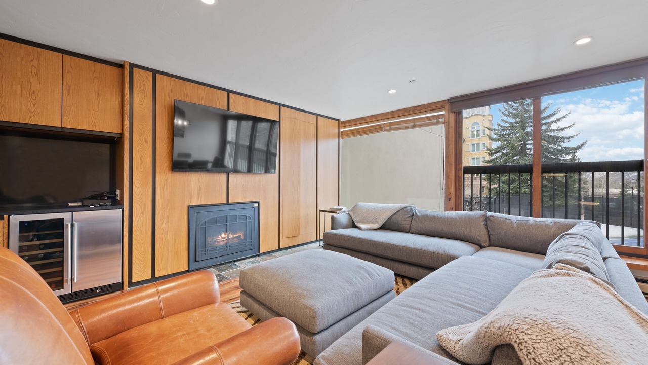 Photo of Livingroom in Vail