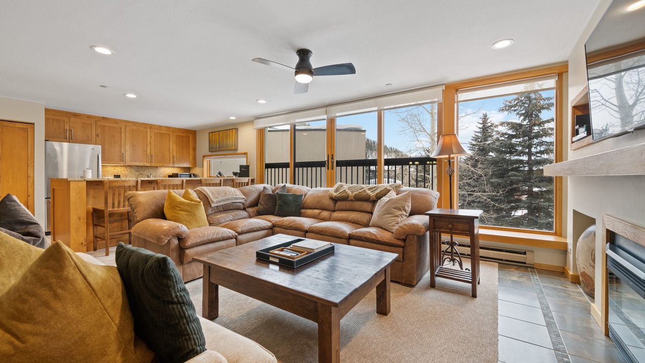 Photo of Livingroom in Vail