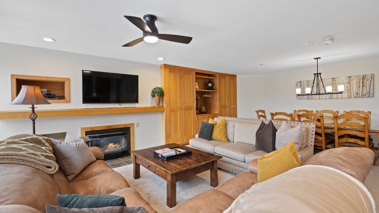 Photo of Livingroom in Vail