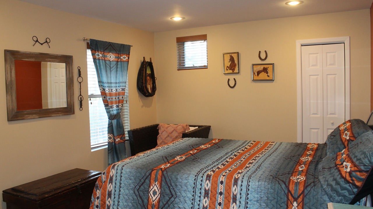 Photo of Bedroom in Forest Lakes