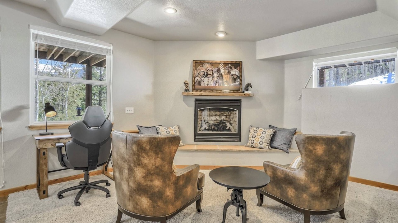 Photo of Livingroom in Rainbow Valley