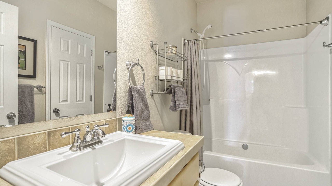 Photo of Bathroom in Rainbow Valley