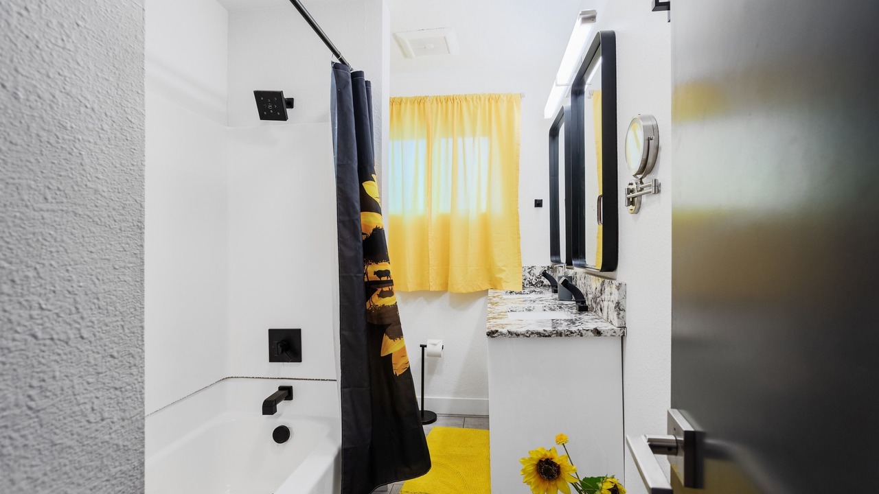 Photo of Bathroom in Twin Lakes