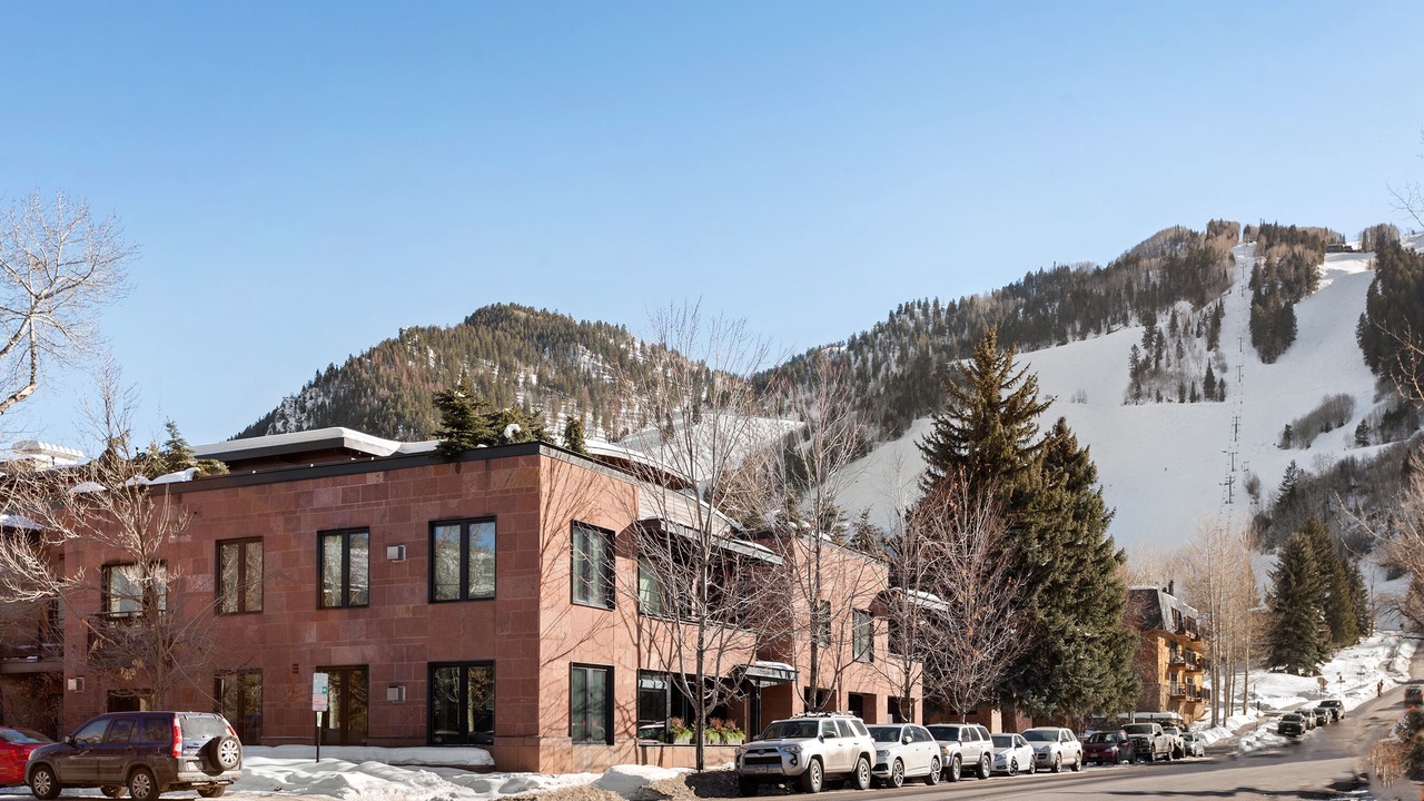 Photo of Others in Aspen