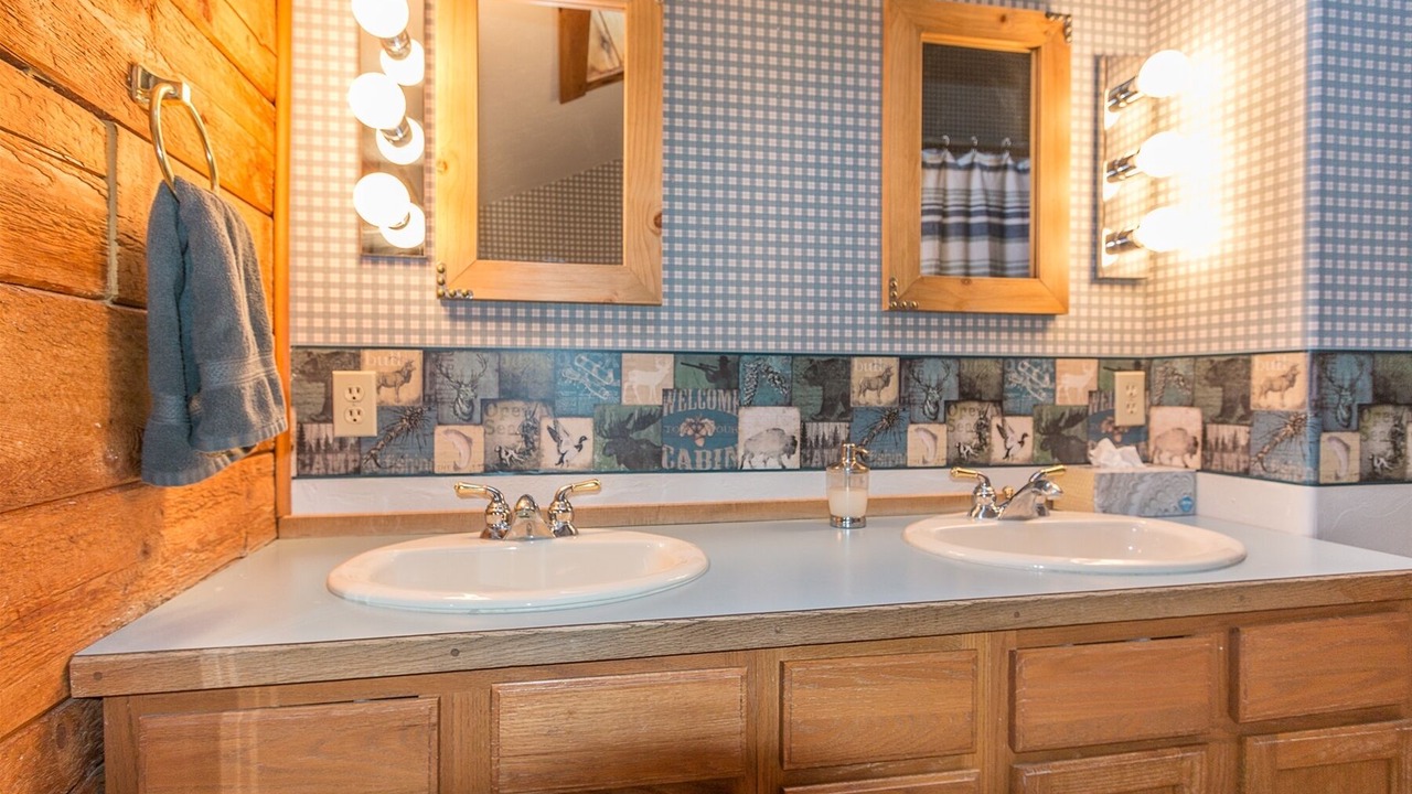 Photo of Bathroom in Gunnison
