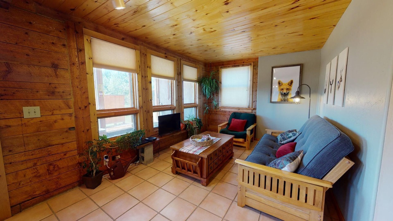 Photo of Livingroom in Gunnison