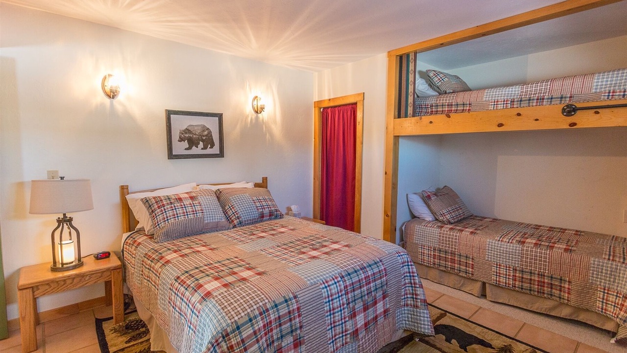 Photo of Bedroom in Gunnison