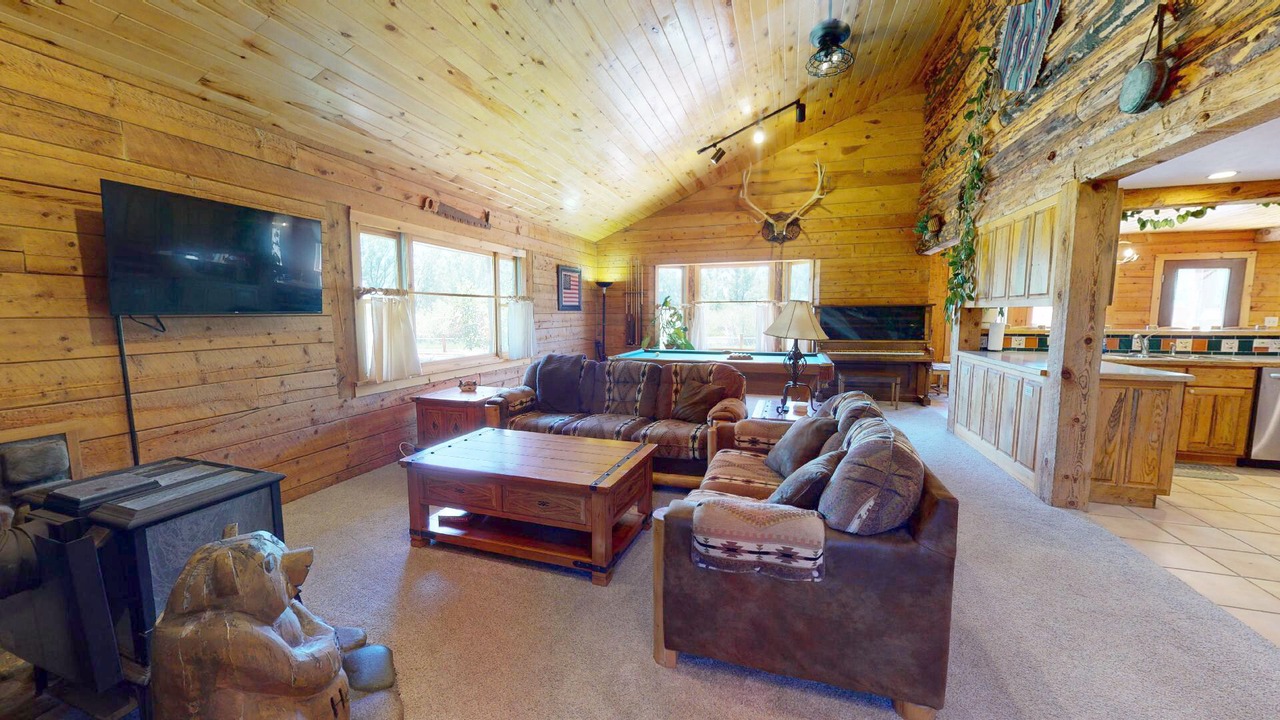 Photo of Livingroom in Gunnison