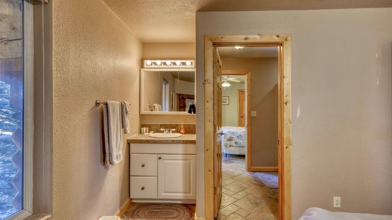 Photo of Bedroom in Del Norte
