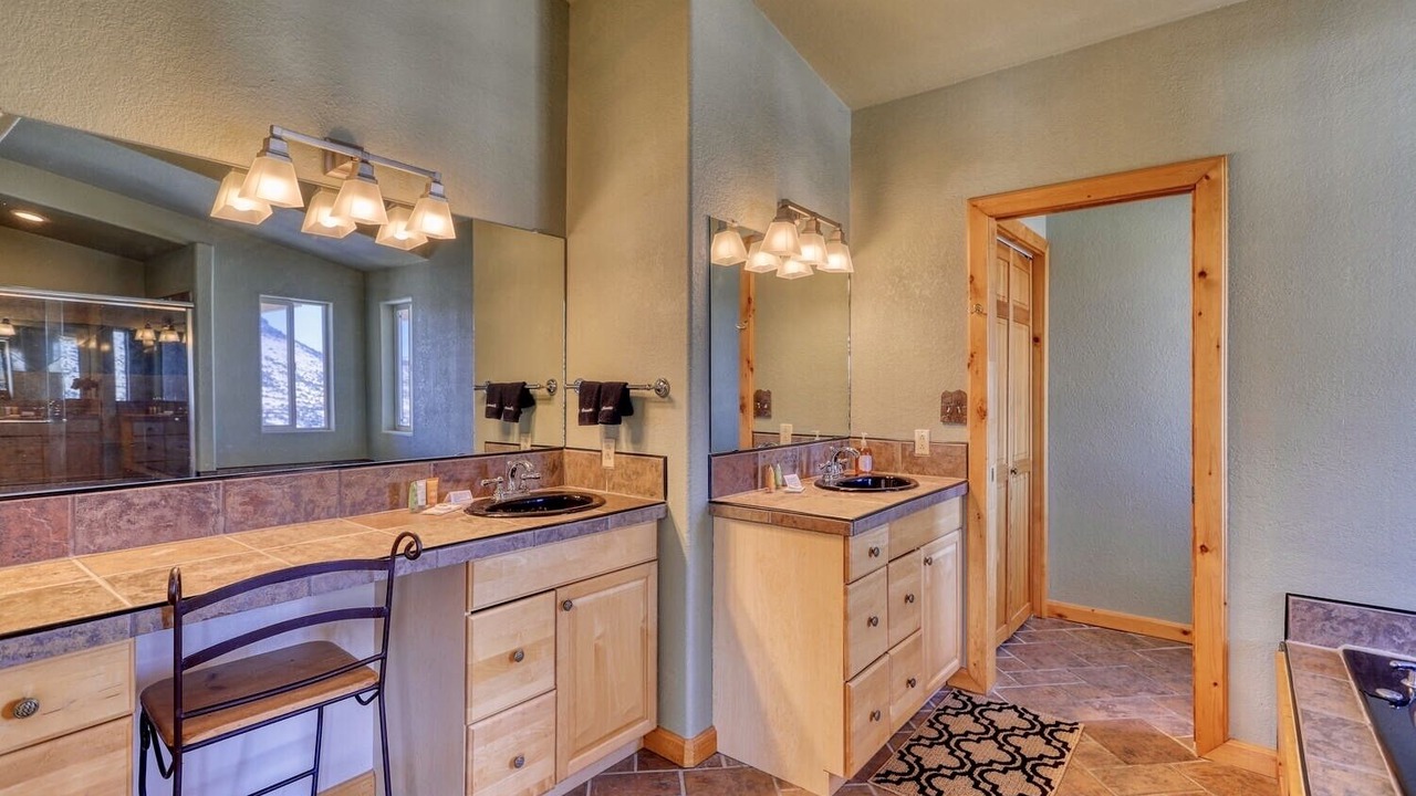 Photo of Bathroom in Del Norte