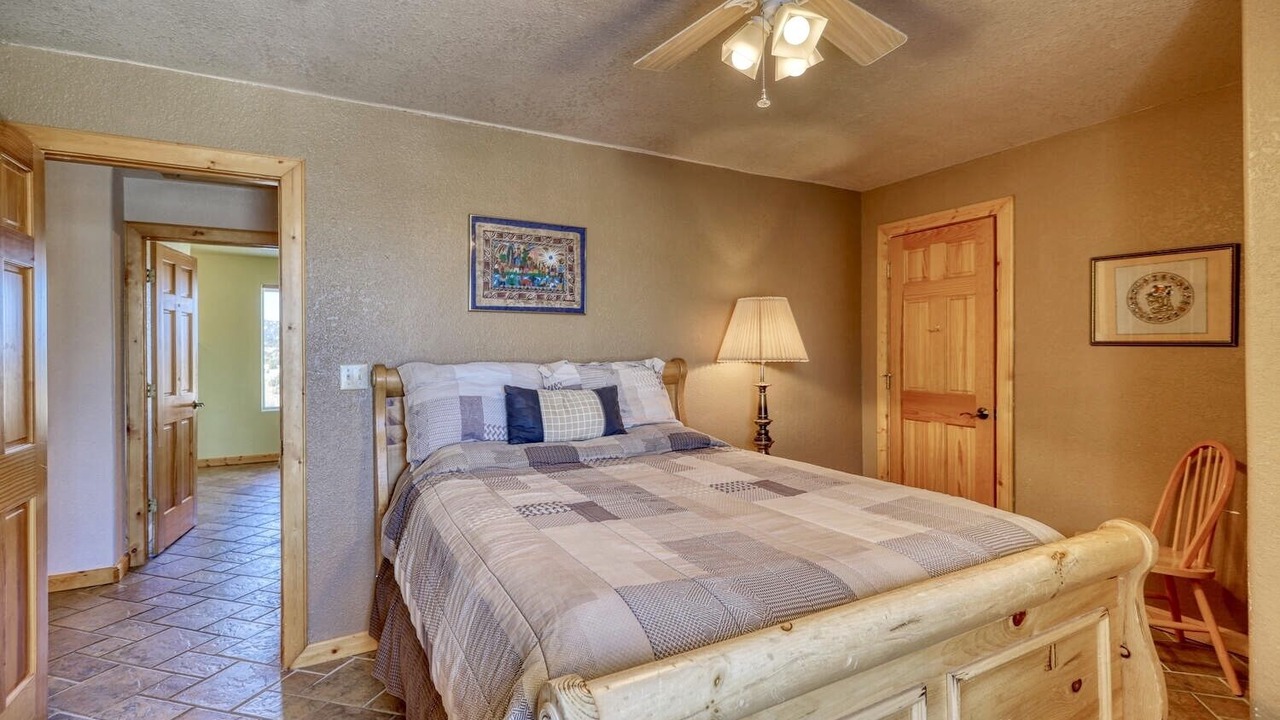 Photo of Bedroom in Del Norte