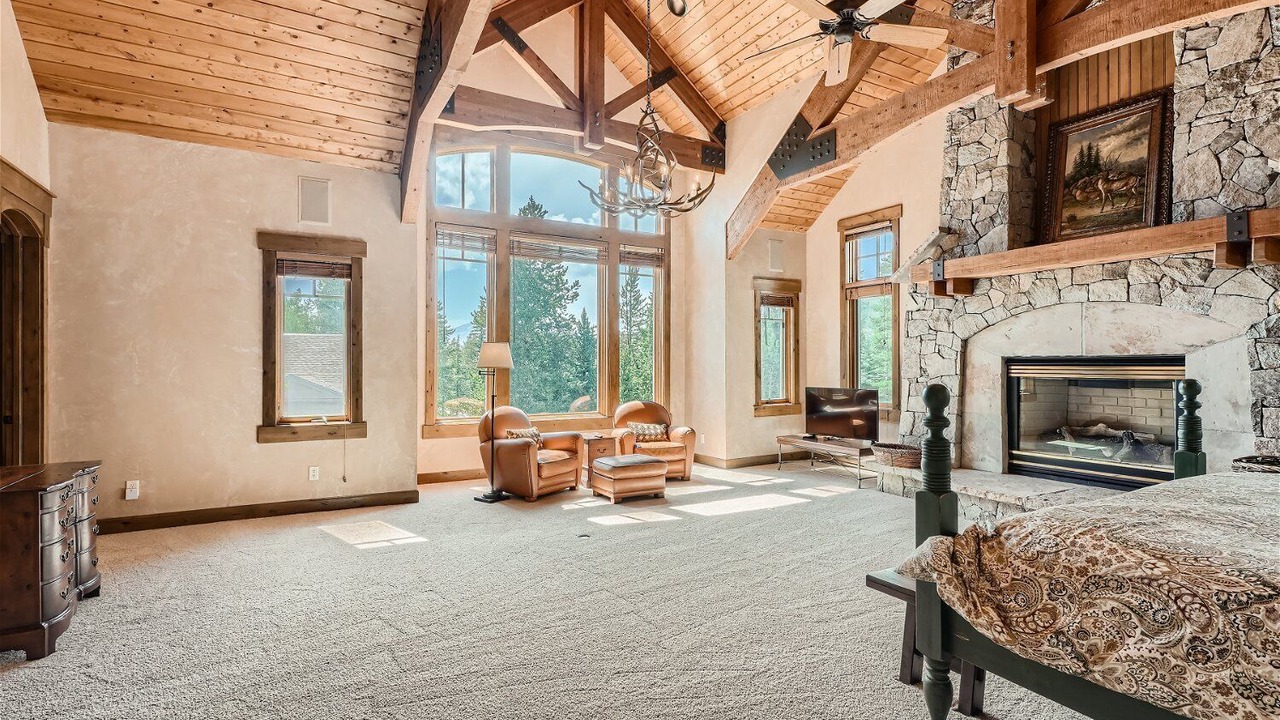Photo of Livingroom in Keystone