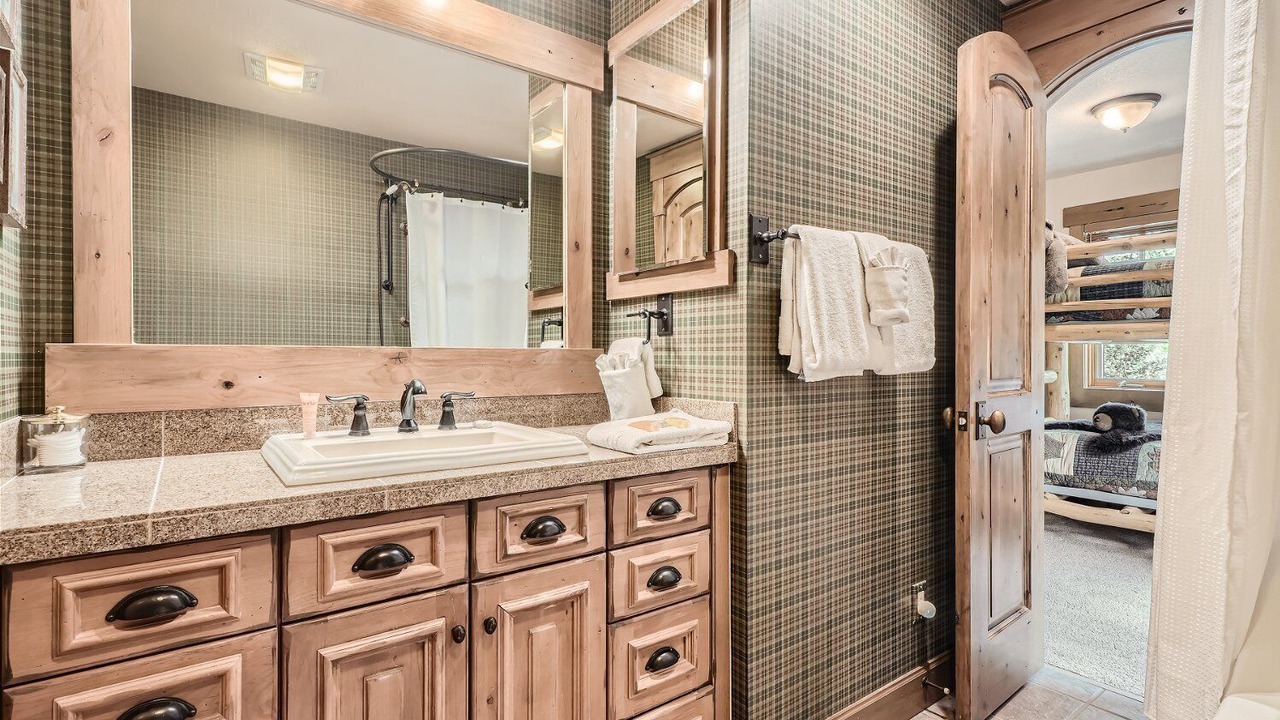 Photo of Bathroom in Keystone