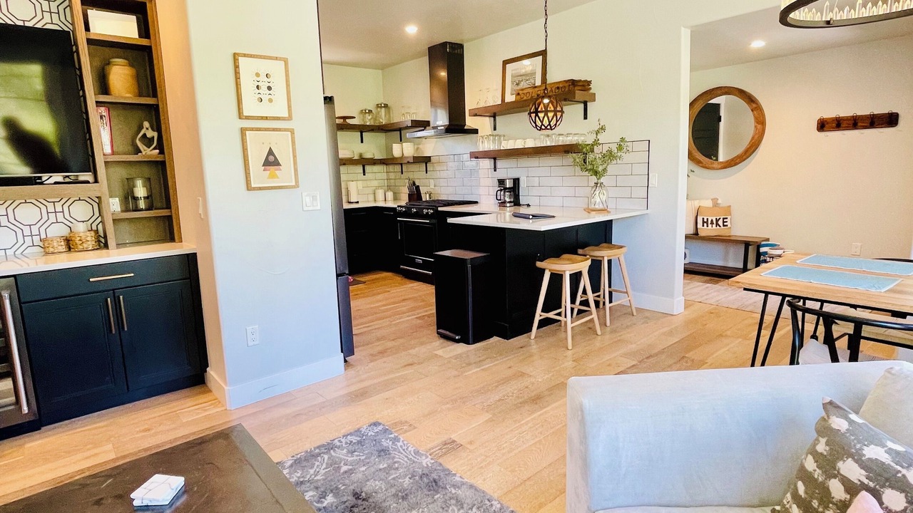 Photo of Livingroom in Central Colorado Springs
