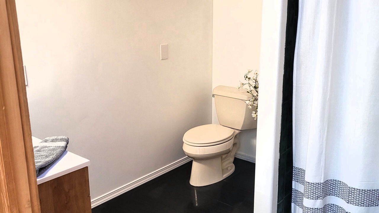 Photo of Bathroom in Monument