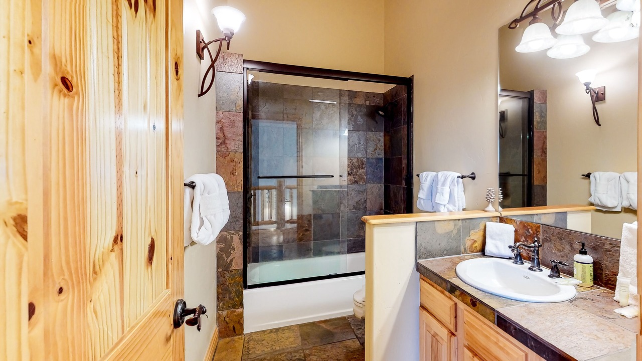Photo of Bathroom in Fraser