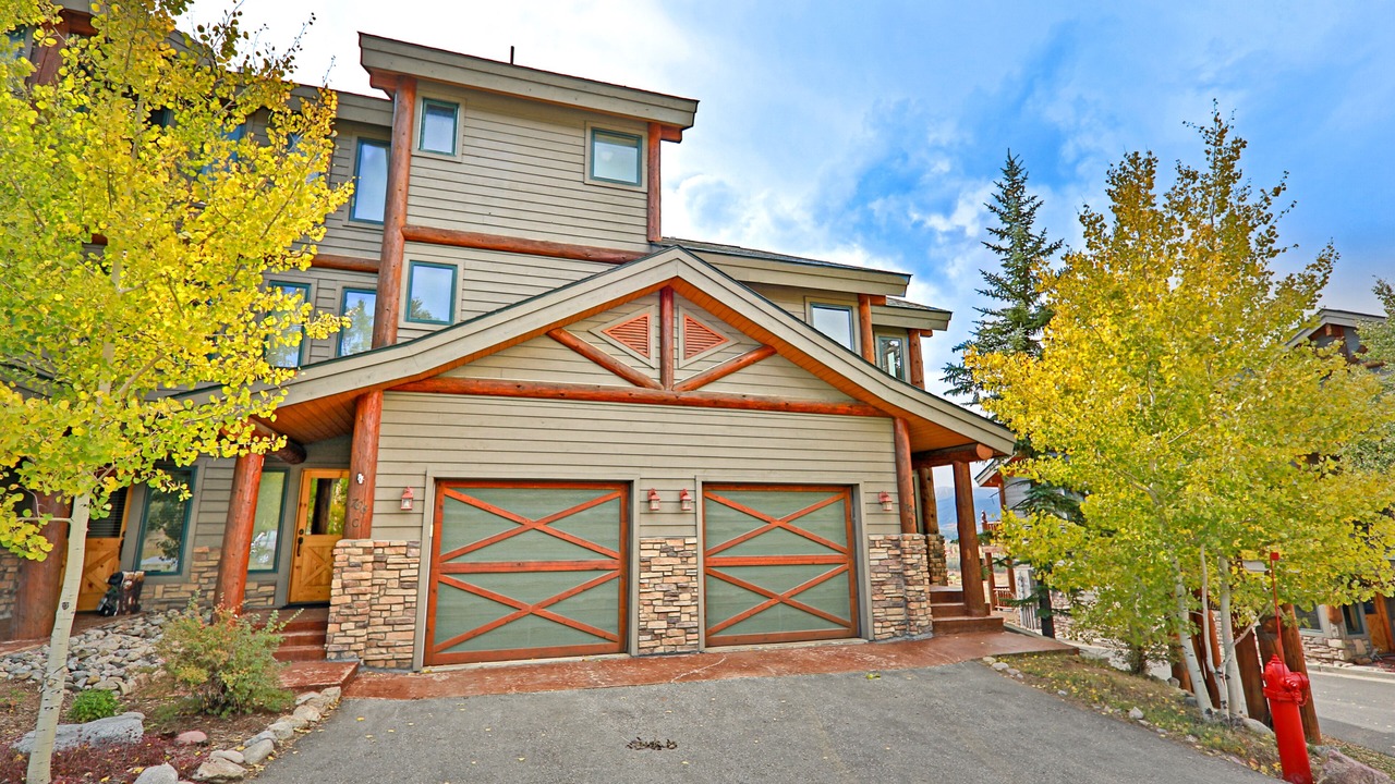 Photo of Outdoor in Fraser
