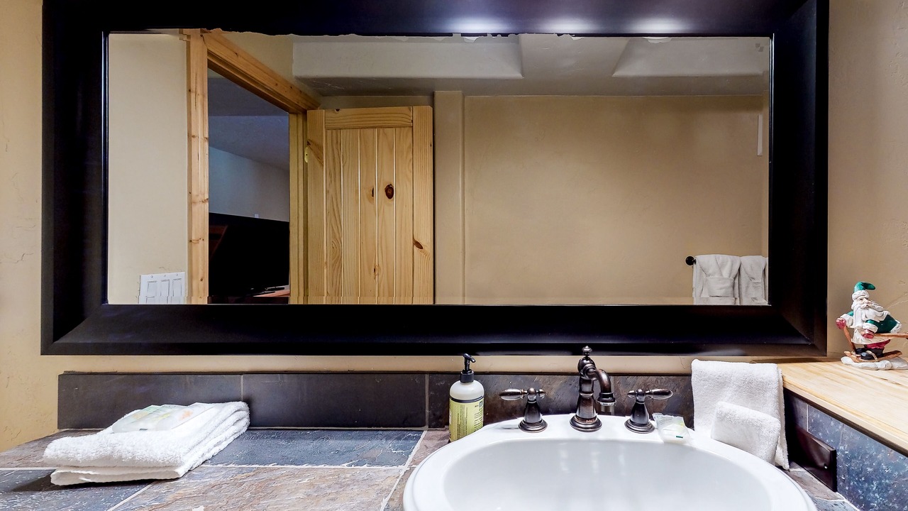 Photo of Bathroom in Fraser
