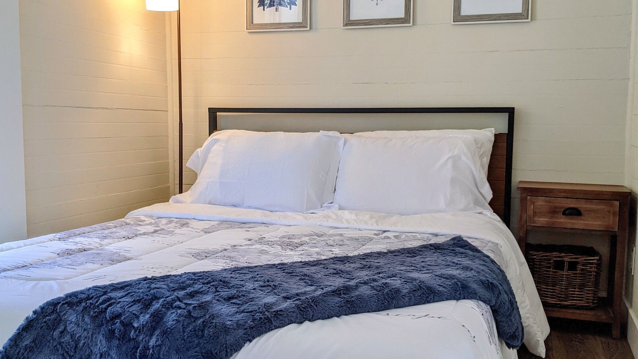 Photo of Bedroom in Idaho Springs