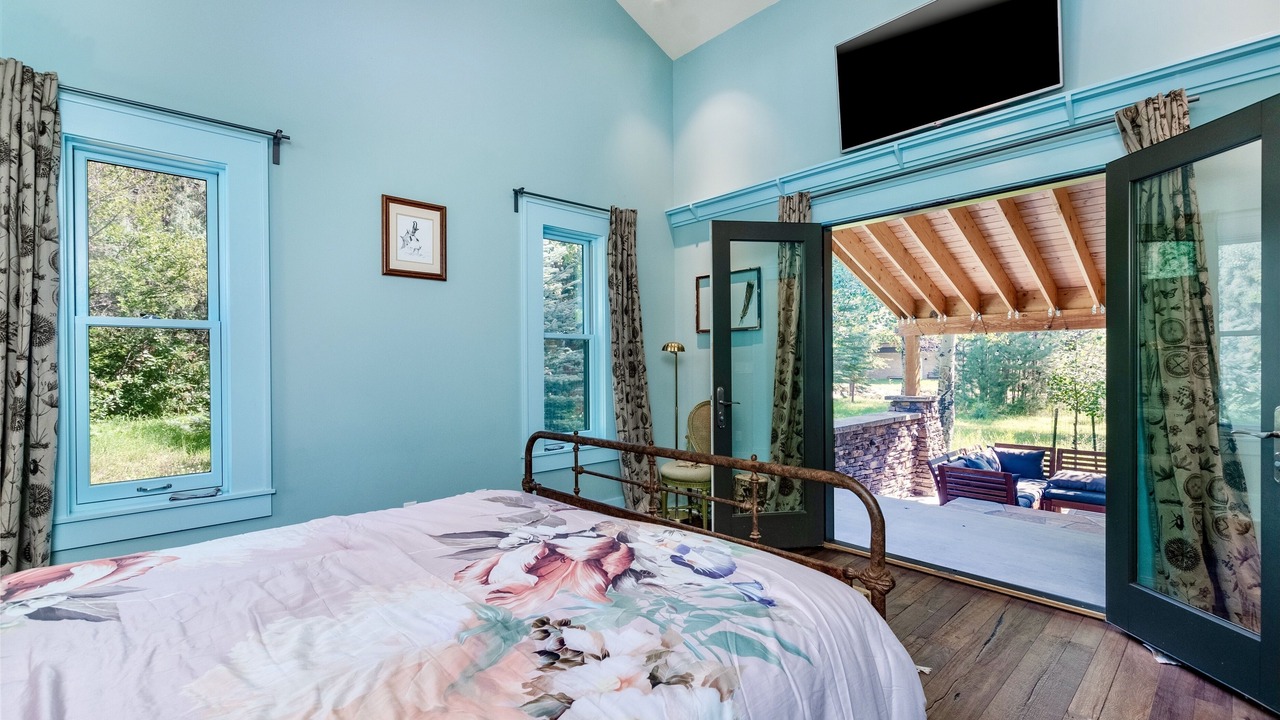 Photo of Bedroom in Estes Park