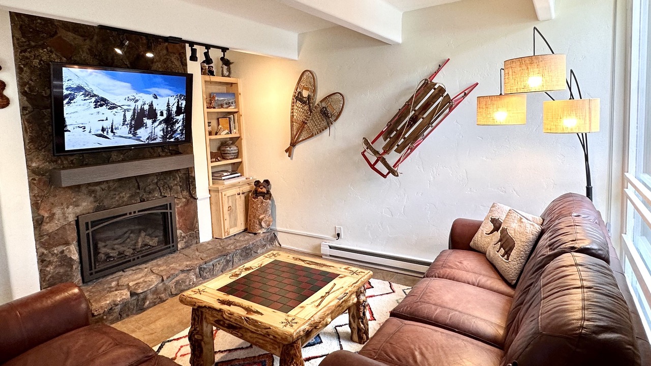 Photo of Livingroom in Vail