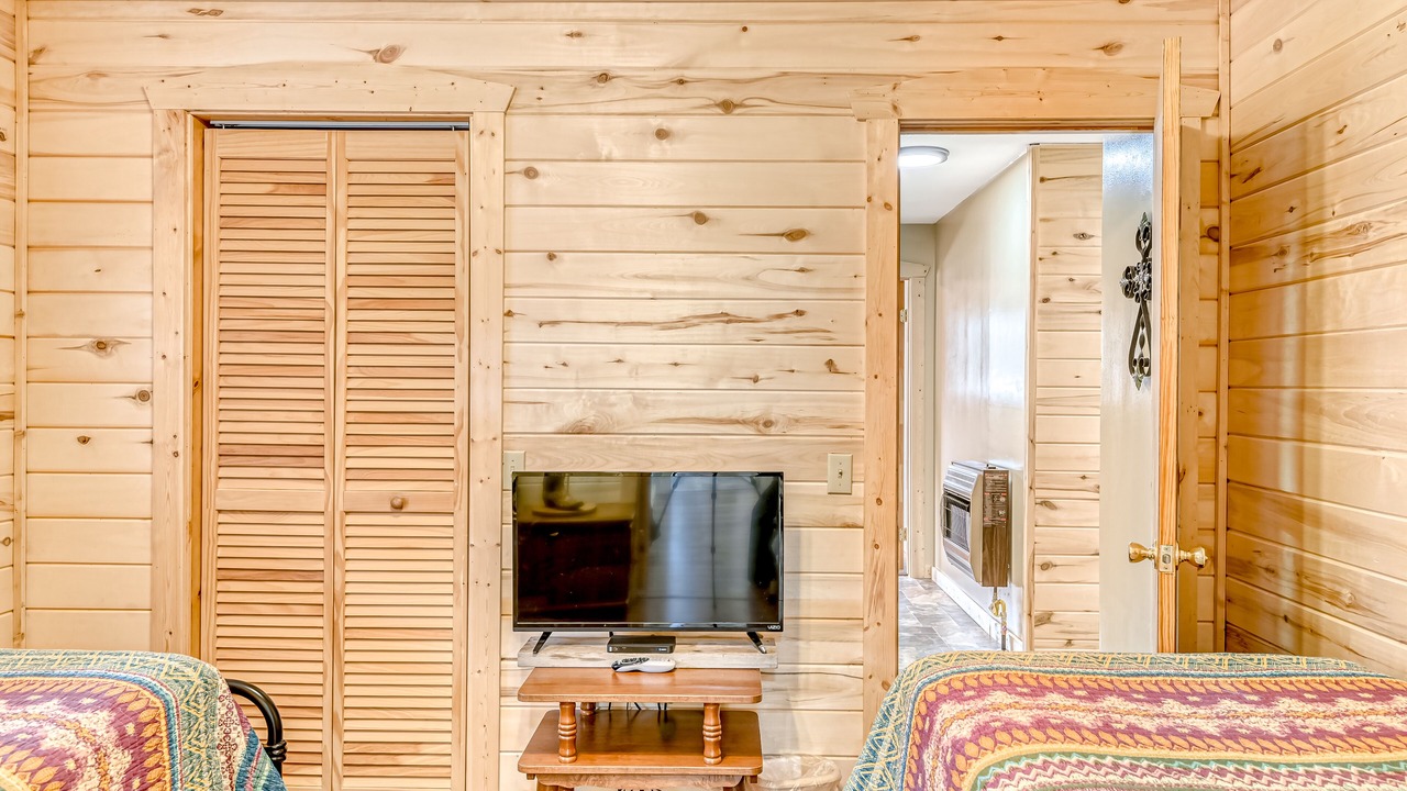 Photo of Bedroom in Alpine Village