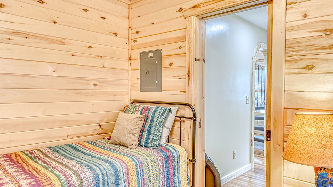 Photo of Bedroom in Alpine Village