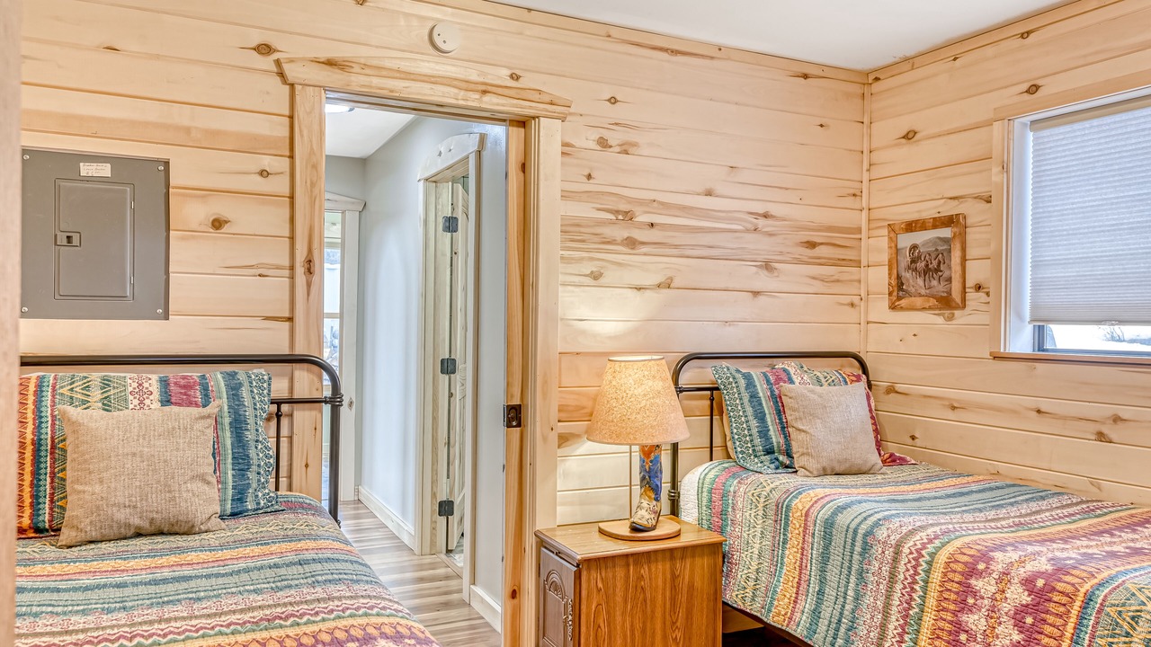 Photo of Bedroom in Alpine Village