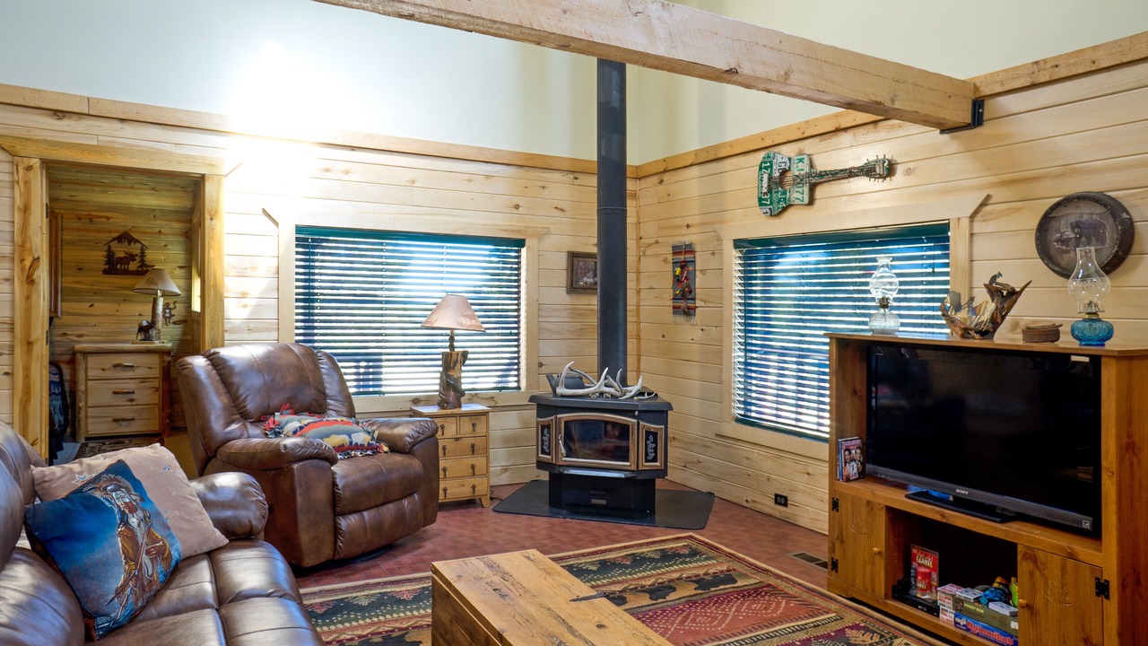 Photo of Livingroom in Alpine Village