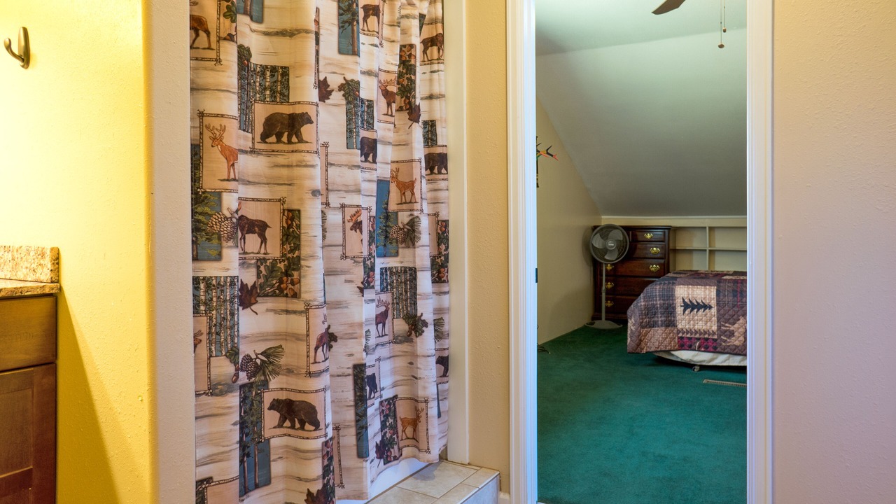 Photo of Bedroom in Alpine Village