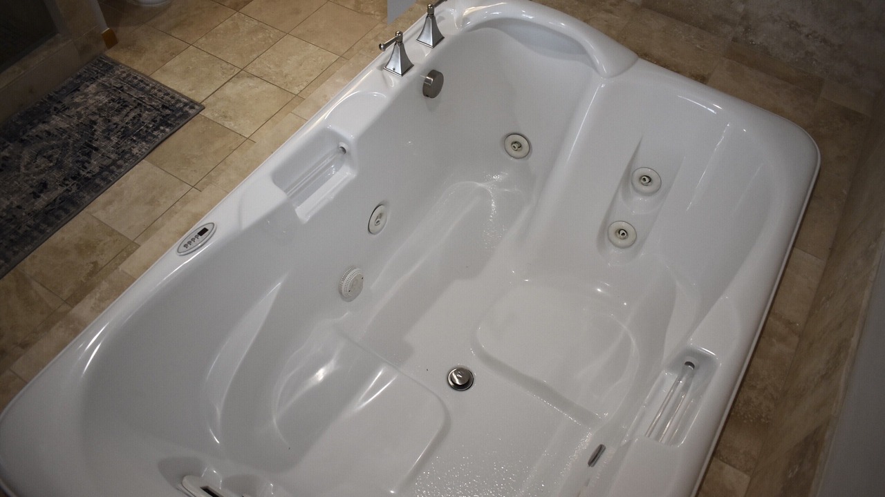 Photo of Bathroom in Warrior's Mark West