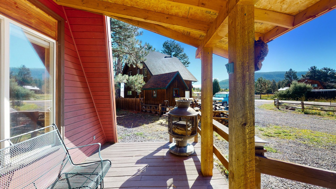 Photo of Patio Balcony in Ponderosa Pines
