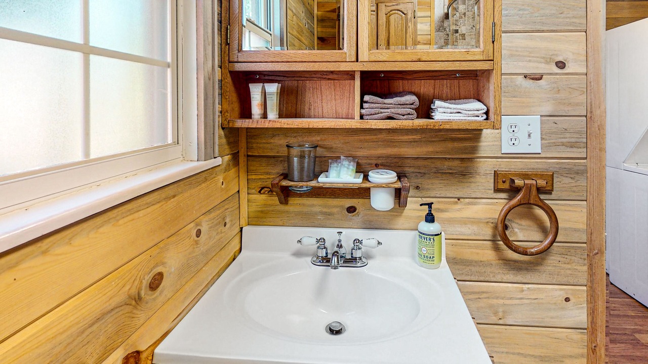 Photo of Bathroom in Ponderosa Pines