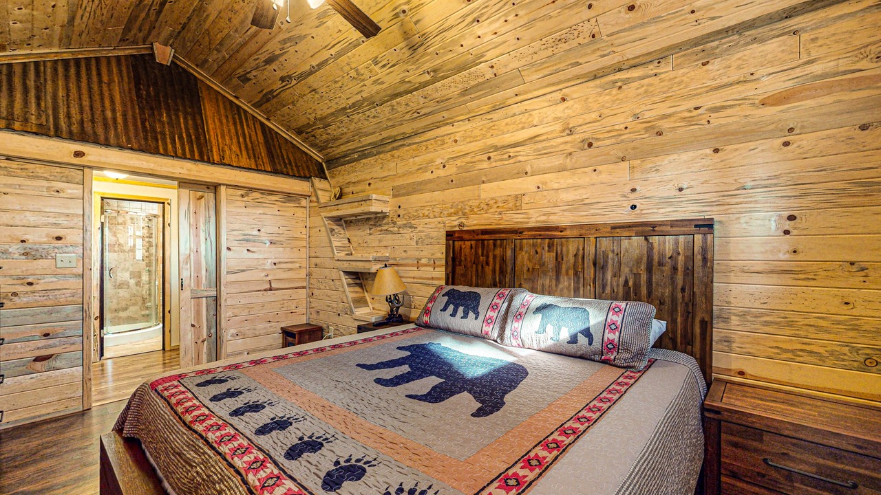 Photo of Bedroom in Ponderosa Pines