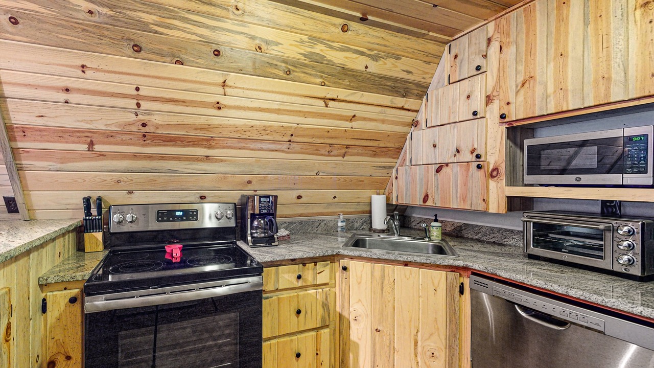 Photo of Kitchen in Ponderosa Pines