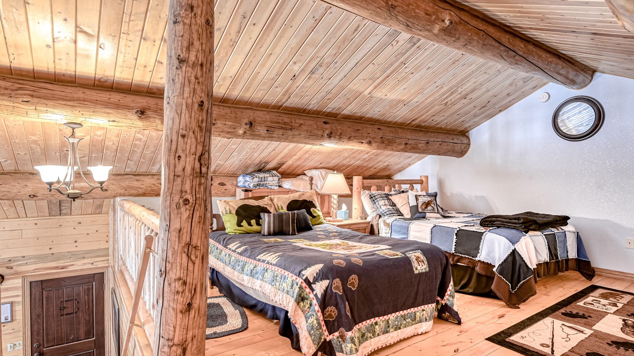 Photo of Bedroom in Alpine Village