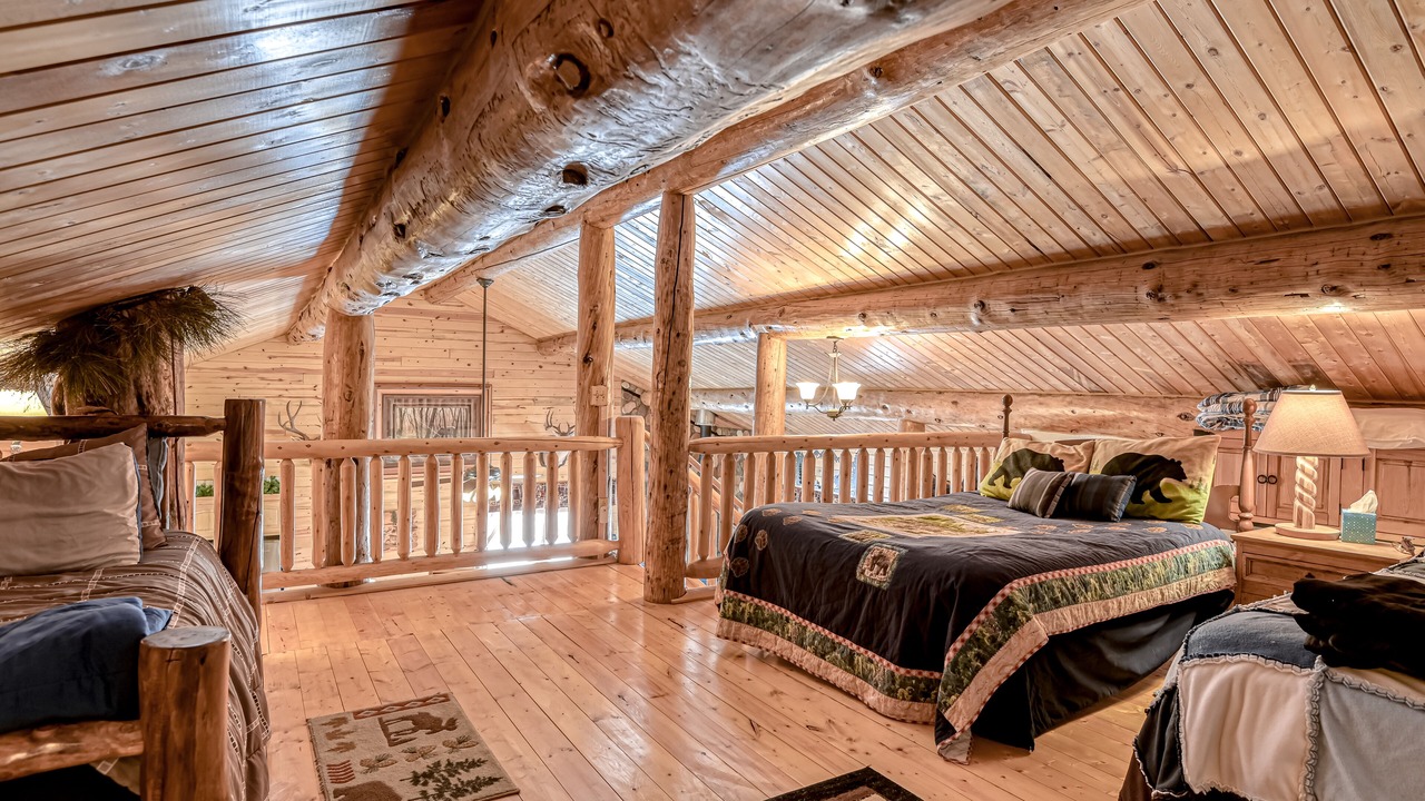 Photo of Bedroom in Alpine Village