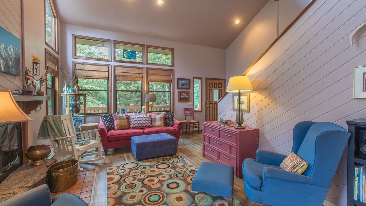 Photo of Livingroom in Idlewild Estates