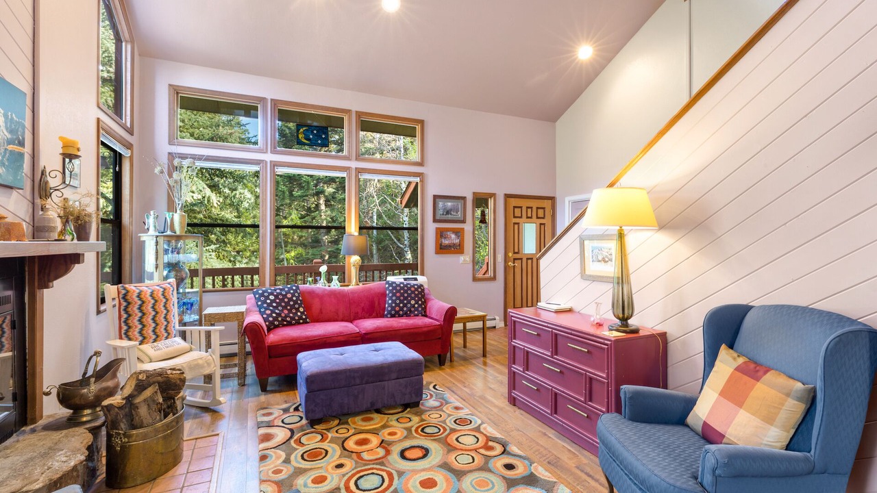 Photo of Livingroom in Idlewild Estates