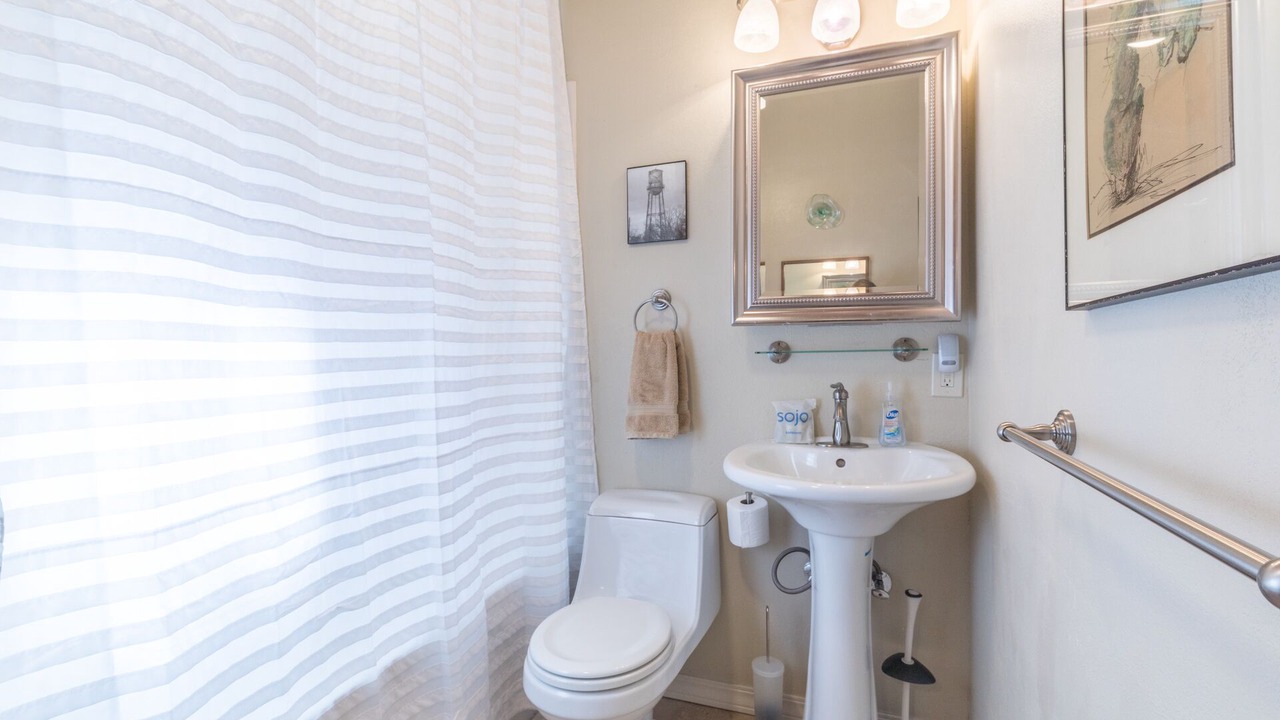 Photo of Bathroom in Idlewild Estates