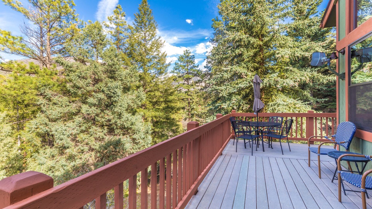 Photo of Outdoor in Idlewild Estates