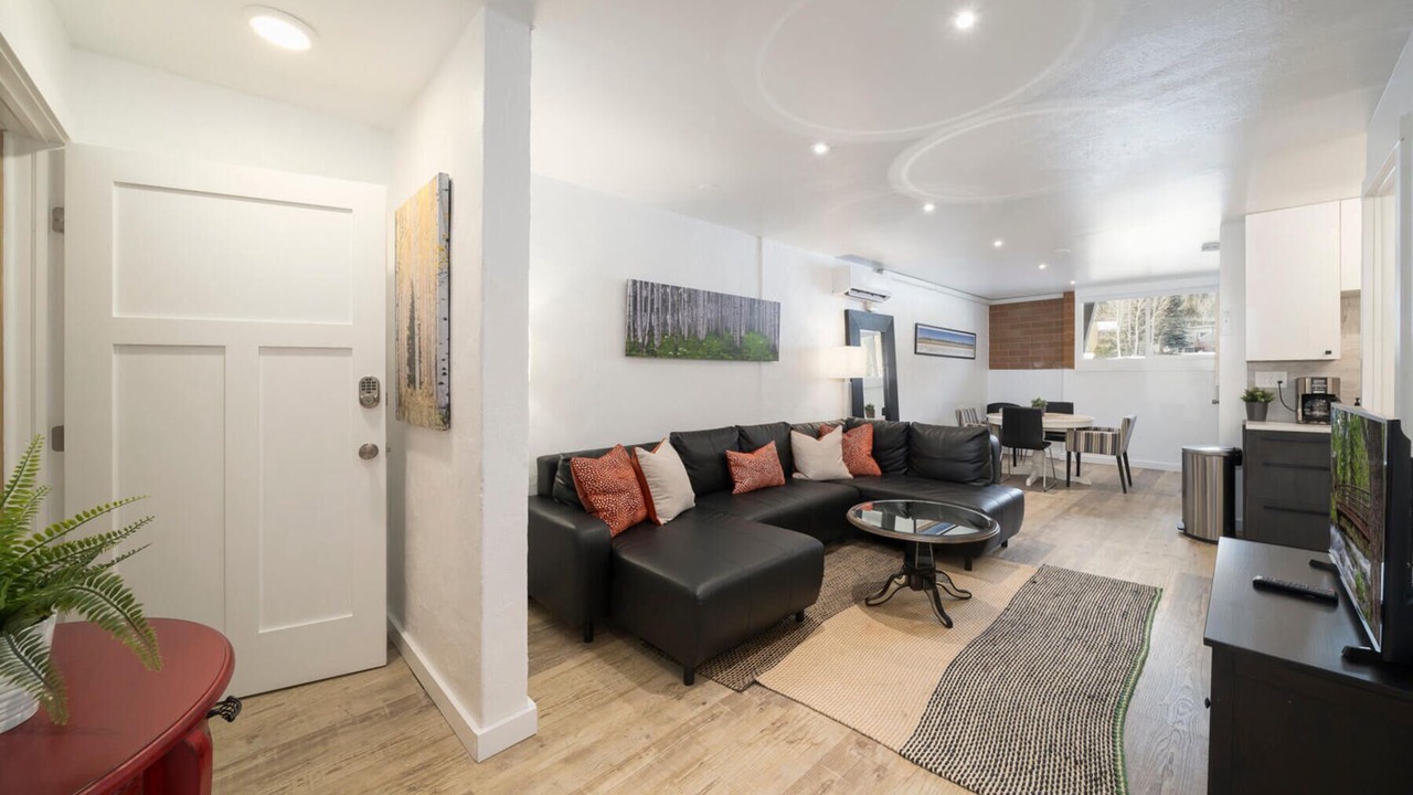 Photo of Livingroom in Eagle-Vail