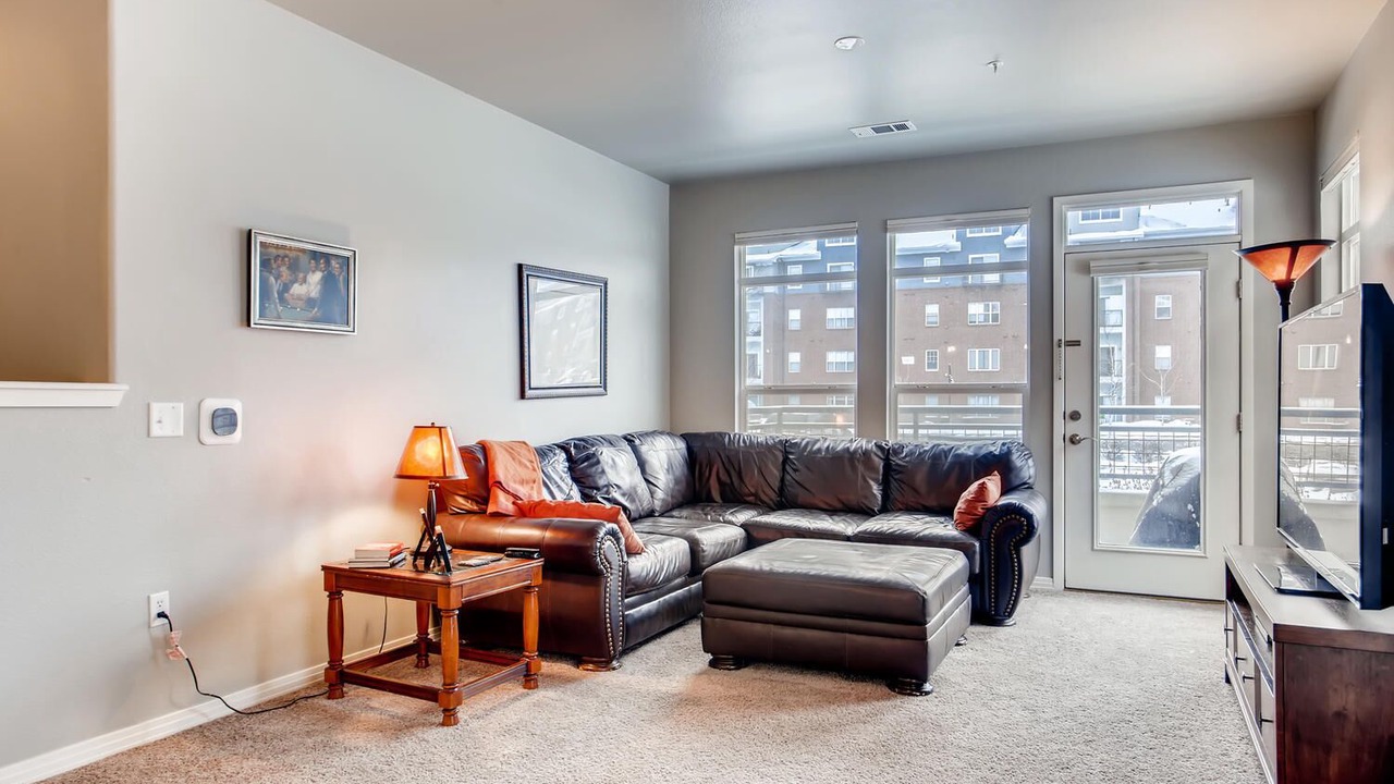 Photo of Livingroom in Lone Tree
